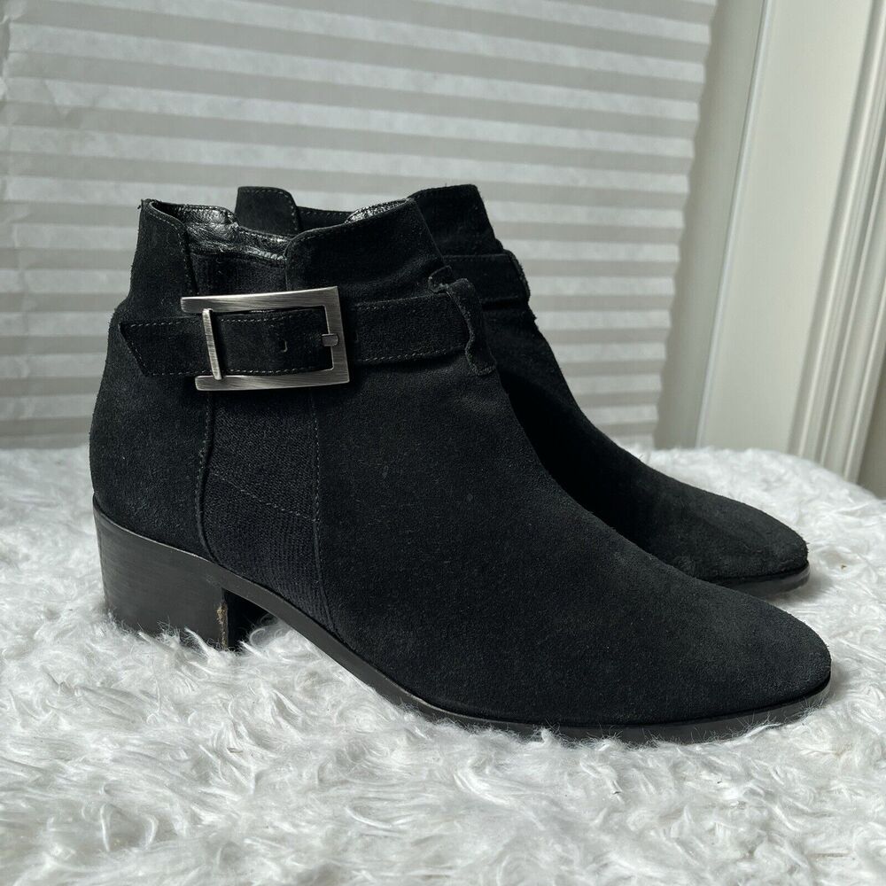 Aquatalia Black Suede Booties, Zipper closure, Size US 9, Made in Italy, classic